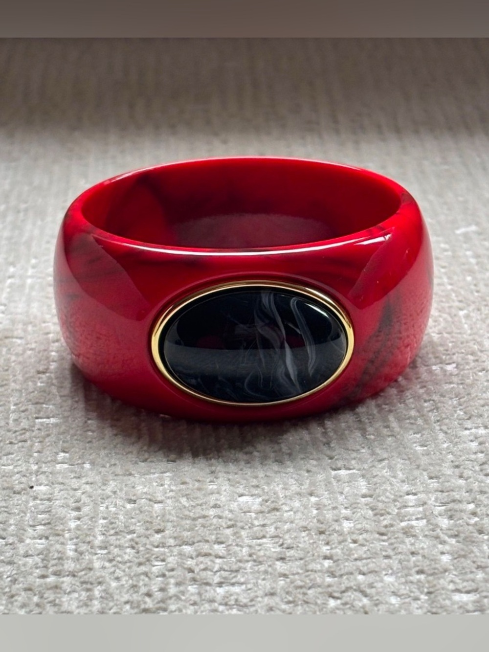 Red Resin Bangle Bracelet w/ Black Oval Inlay